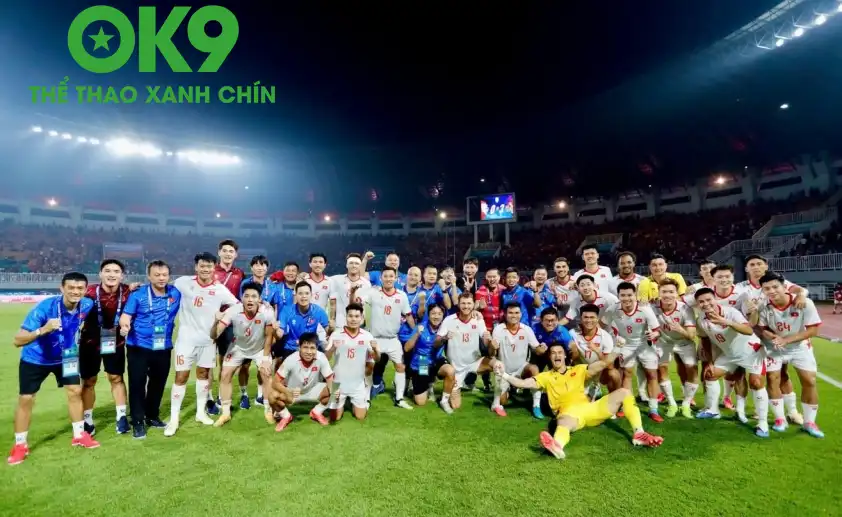 Tuyển Việt Nam bỏ túi 2 tỷ đồng sau chiến thắng tại Pakansari Tuyển Việt Nam bỏ túi 2 tỷ đồng sau chiến thắng tại Pakansari